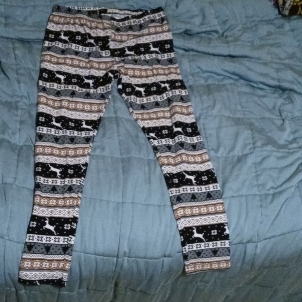 Festive and soft leggings